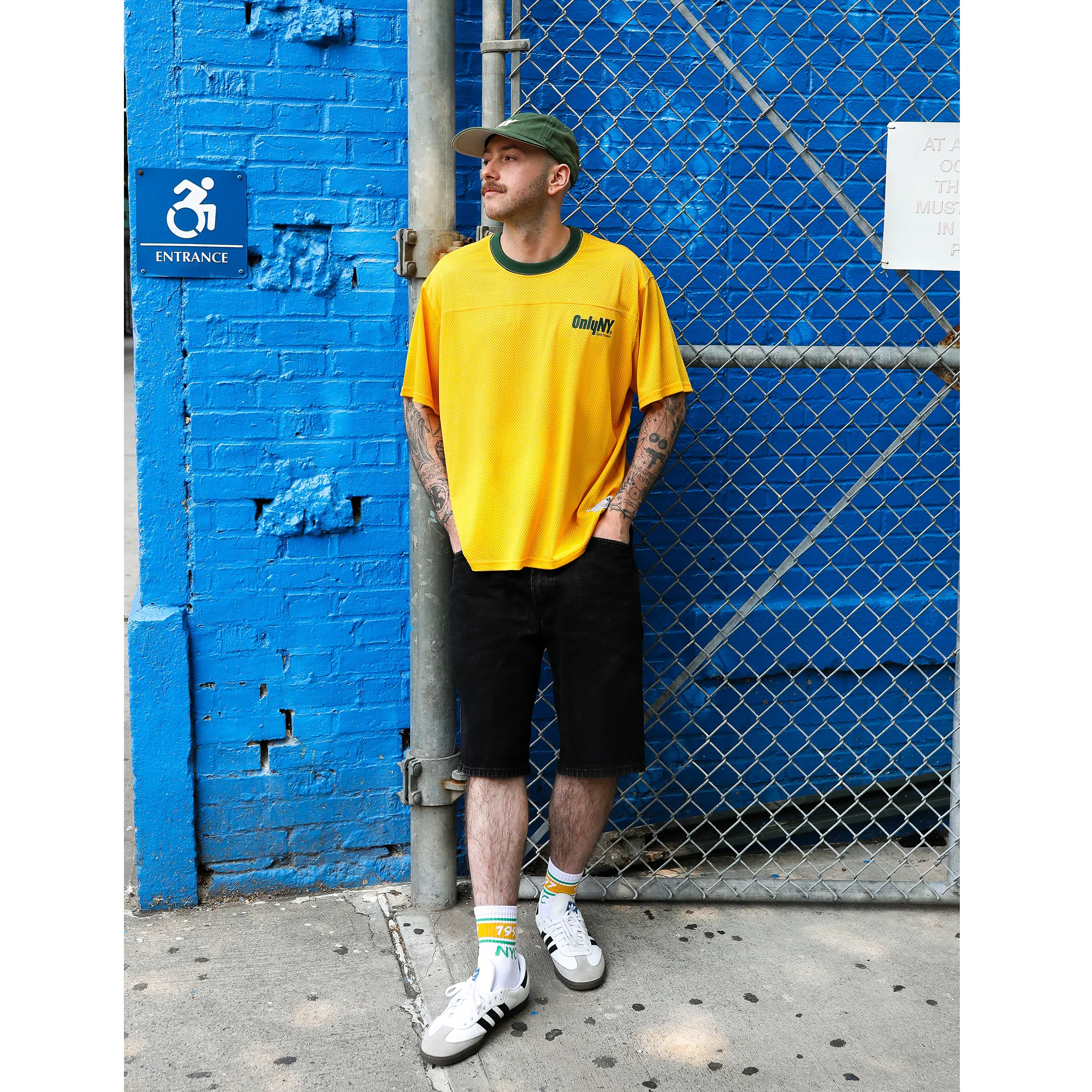 Court Logo Pinnie - Image 7