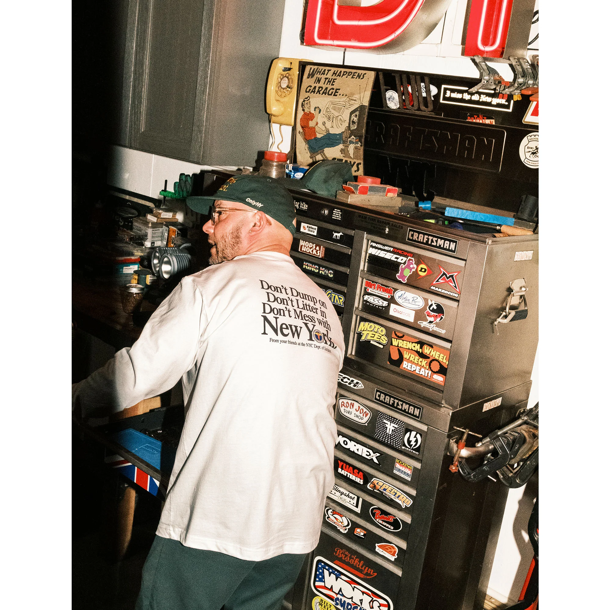 DSNY Don't Mess With New York Long Sleeve T-Shirt - Image 15