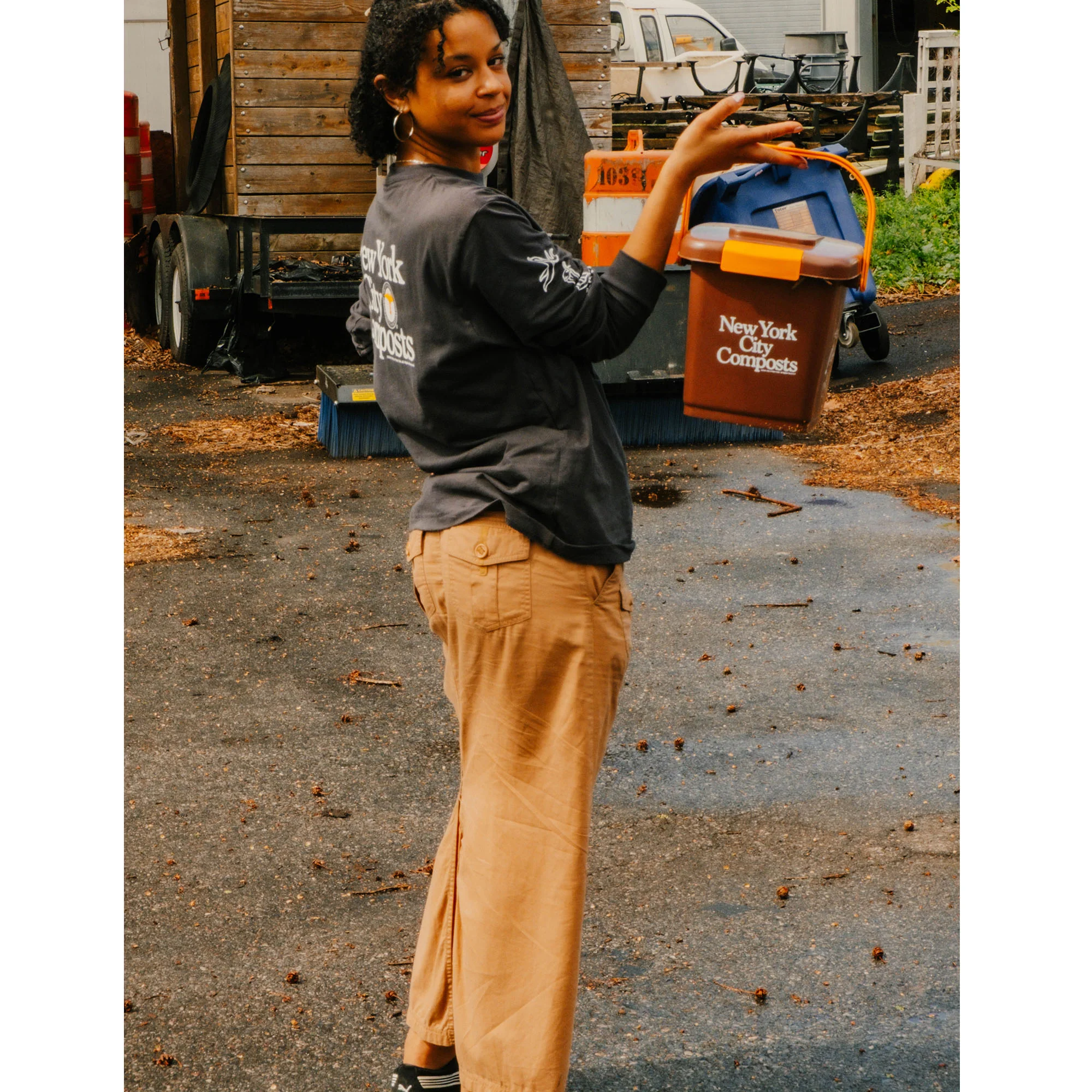 DSNY Tabletop Compost Bin - Image 4