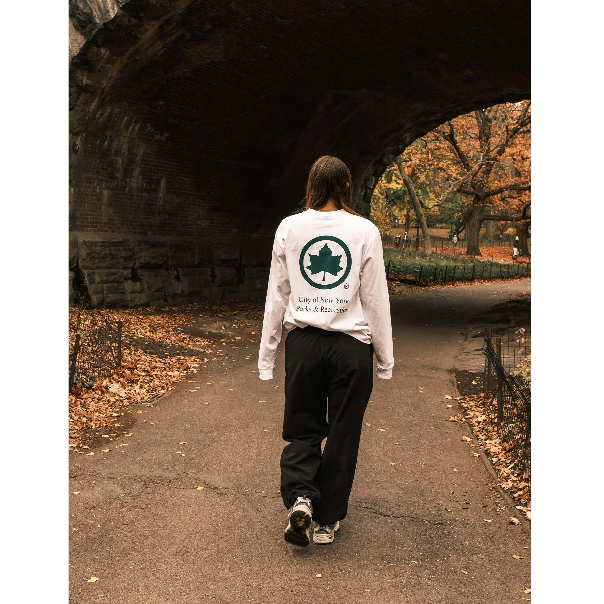 NYC Parks Logo Long Sleeve T-Shirt - Image 13