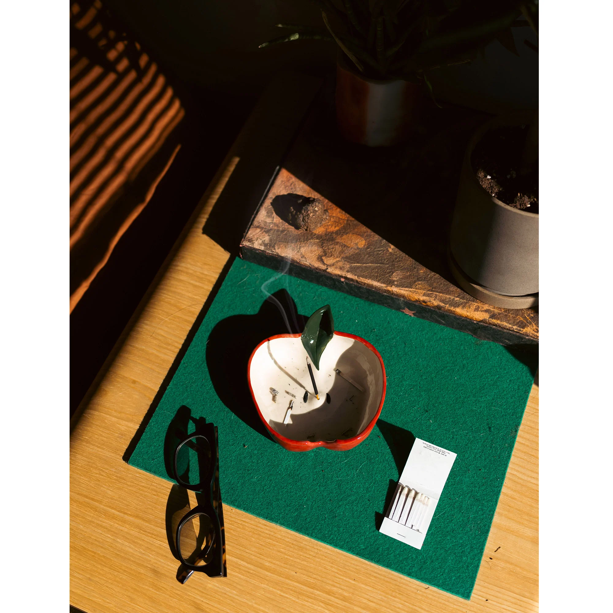 Only NY x Streicher Goods Big Apple Ashtray - Image 9